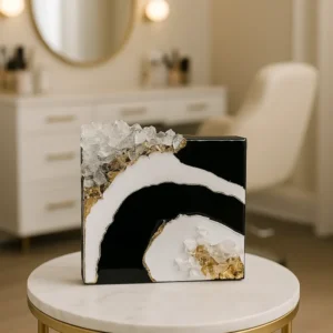 Mini Geode Black & White Resin Quartz Crystal 15 * 15 cm